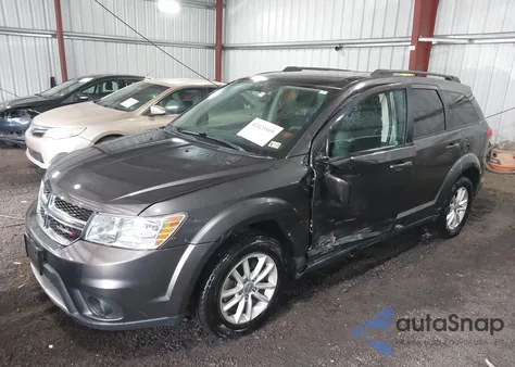 2015 Dodge Journey Sxt z USA, uszkodzony, nr VIN 3C4PDDBG1FT720925